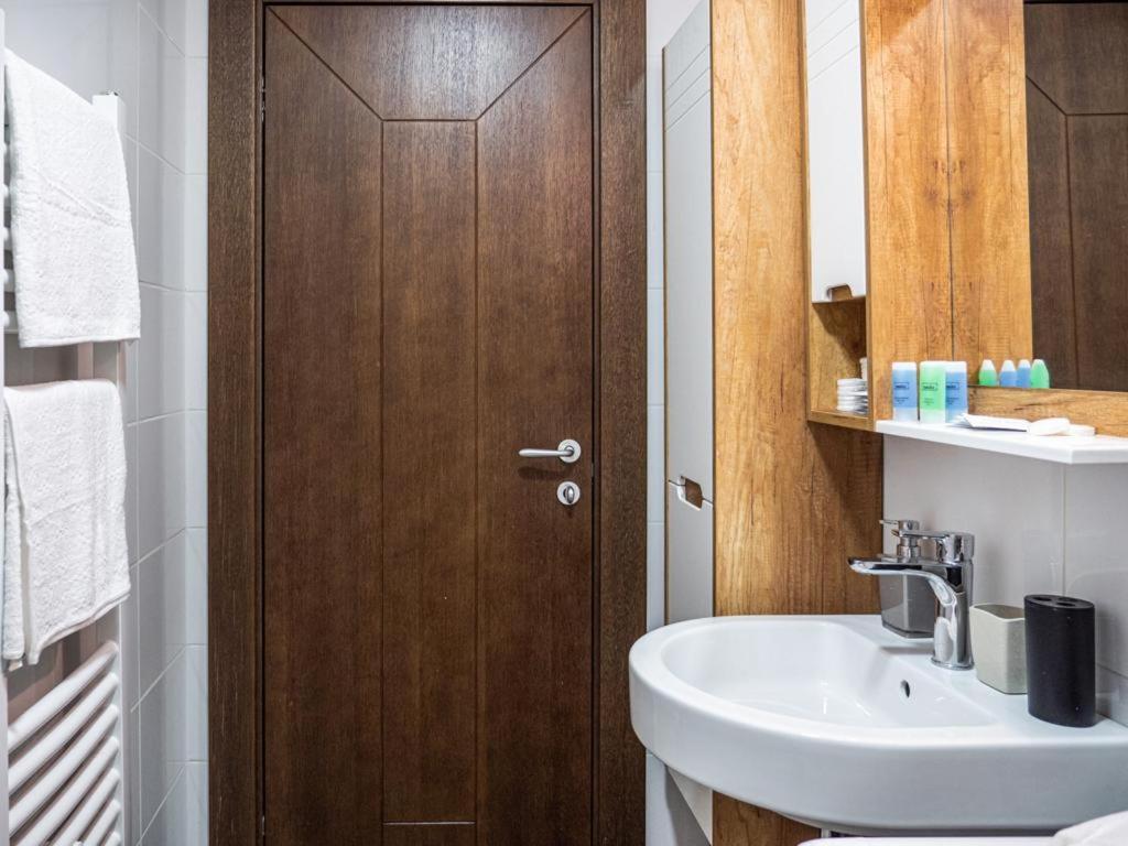 Gofd Apartman Belgrad Exterior foto