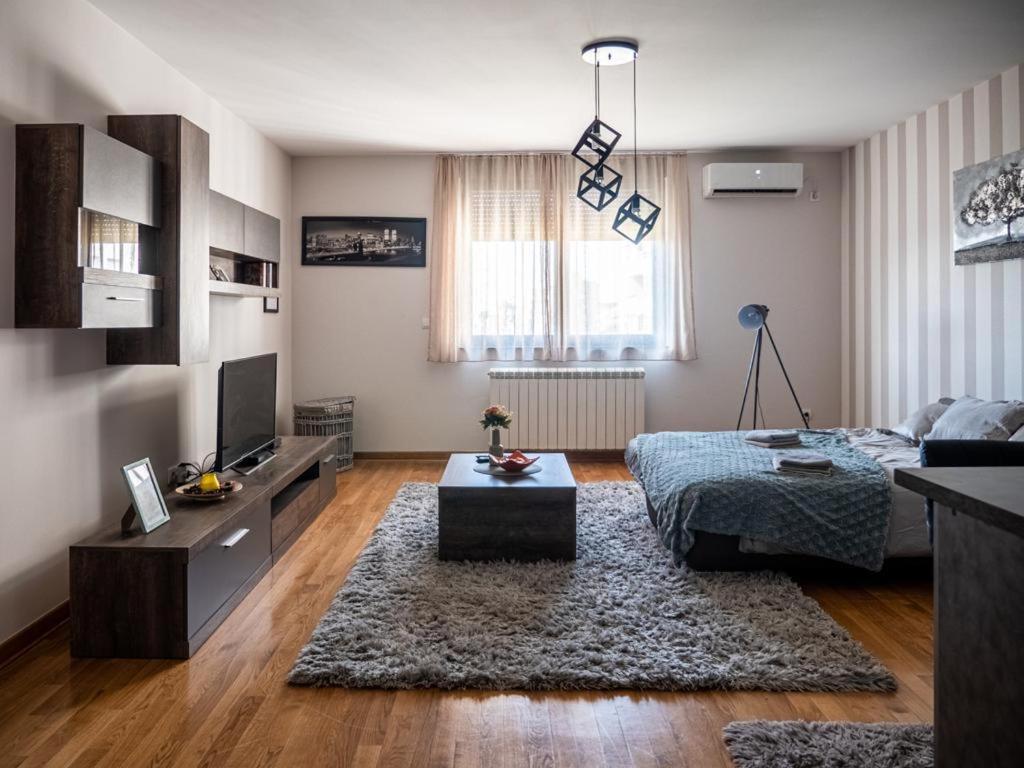 Gofd Apartman Belgrad Exterior foto